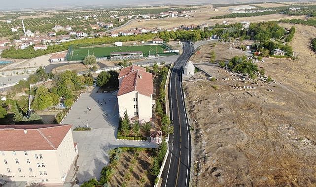 Hasan Basri Türbesi yolu asfaltlandı