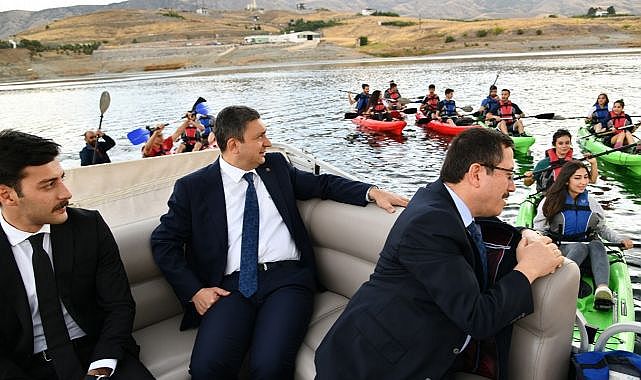 Öğrencilere kano uygulama eğitimi verildi