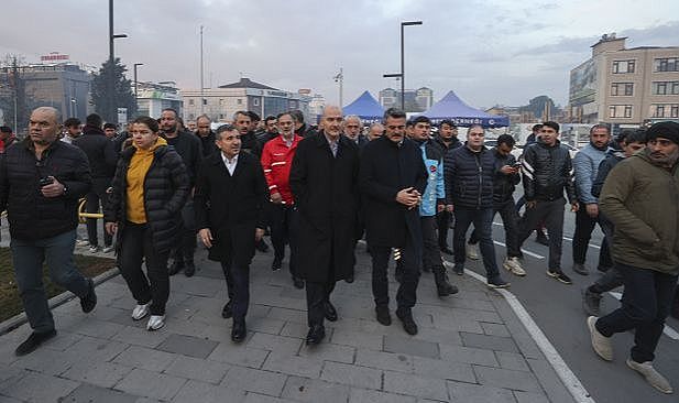Düzce'de şiddetli deprem