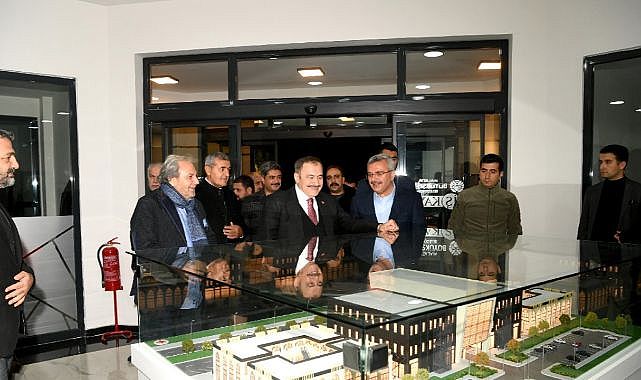 Eroğlu: Burası Türkiye yüz yılı projelerinden biridir