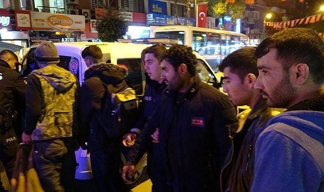Saklandıkları metruk bir evde yakalandılar