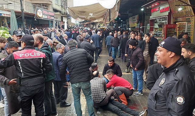 Seyyar satıcıların kanlı hesaplaşması!