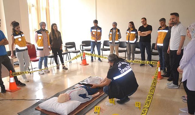 Adli vakalarda delillere yaklaşım eğitimi