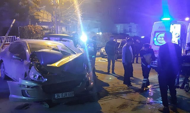 Kavşaktaki trafik kazası korkuttu!