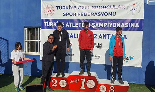 Özel sporculardan üç 2’ncilik ve bir de 4’ncülük