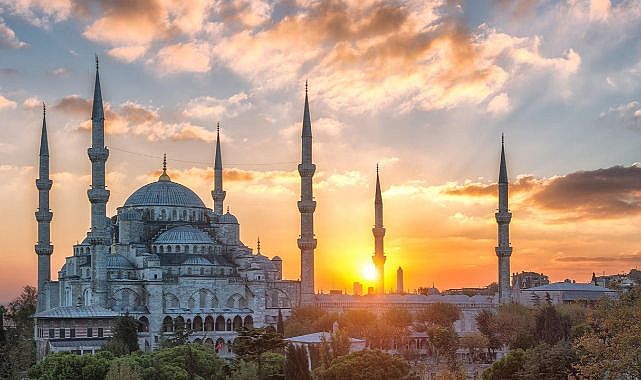 "Senin Rabbinin yüzü baki kalır" ne demektir?