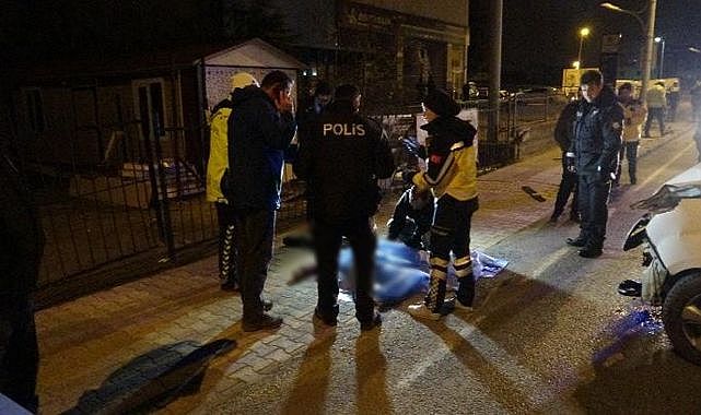 Taner Kız Öğrenci yurdu önünde kaza! 2 ölü