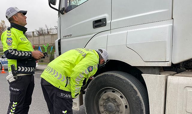 Trafikte zorunlu kış lastiği denetimleri başladı