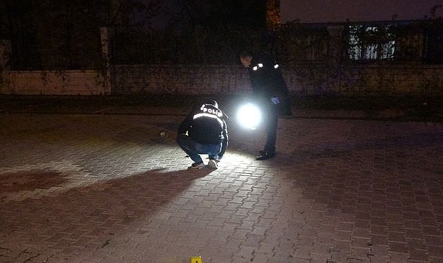 Zaviye Mahallesi’nde silahlar konuştu!