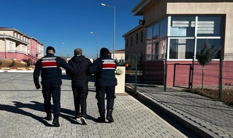 Şüpheli hareketleri ele verdi!..