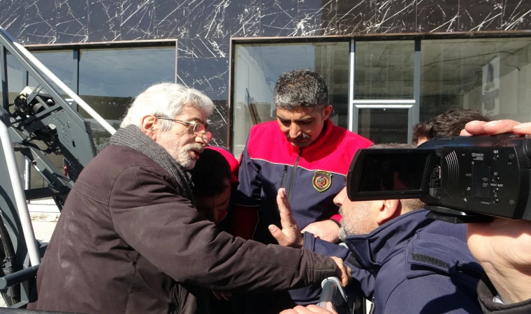 Hanifi öğretmen ve annesinin 384 saatlik mücadelesi!..