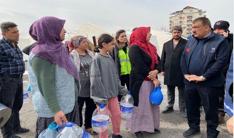 Malatyalı depremzede, temiz su bekliyor!..