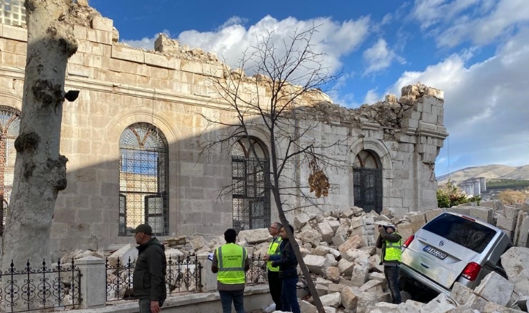 Teze Cami restore edilecek! “Yeni Cami'de kullanılan harç nitelikli değil”