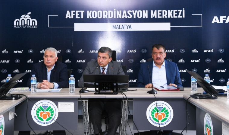 Malatya Afet Koordinasyon Merkezinde "deprem gündemi ile" toplandılar!