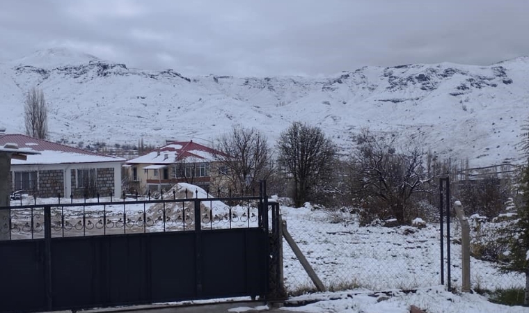 Malatya'da kar yağışı dağları beyaza bürüdü
