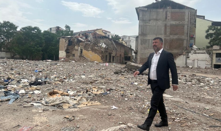 Ağbaba'nın hesabına göre, meclis aritmetiği neden değişmiyor? Veli Ağbaba kimin sorununu çözdü?