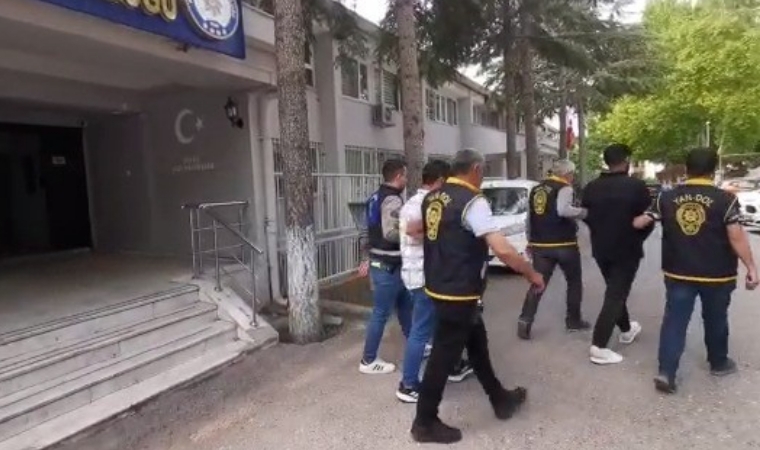 Malatya'da 590 bin TL'lik vurgun!.. Kıskıvrak yakalandılar