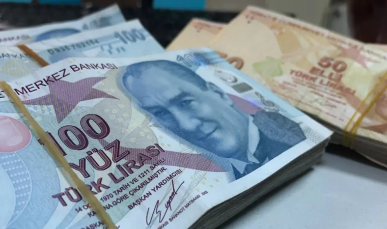 Banka kartı sahipleri harcadıkça hesabına 500 TL yatacak! Tek şart online olarak…