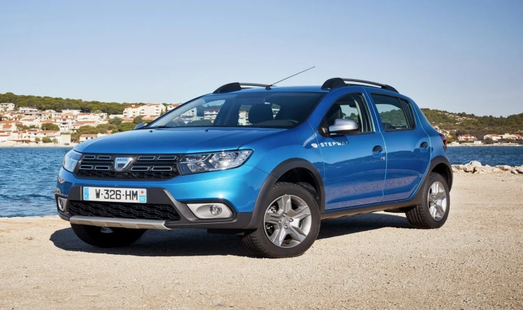 Dacia hayalinize 400 bin TL kredi desteği geldi! Haziranın en şık sürprizi: Düşük faizli sıfır kilometre Dacia modelleri için…
