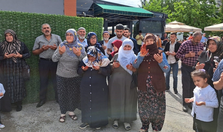 Malatya'dan 188 kişilik ikinci kafile de dualarla uğurlandı