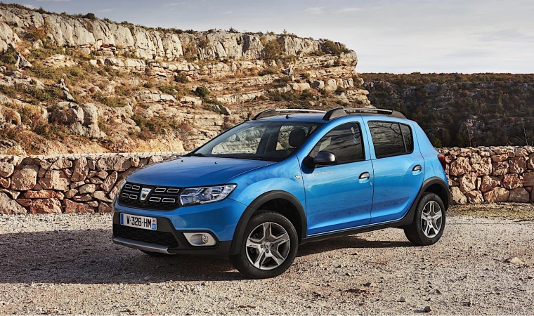 Patron çıldırdı! Dacia en ucuz SUV modelini satışa sundu! Dacia Sandero Haziran ayı güncel fiyat listesi…