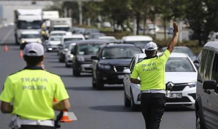 Bakan Yerlikaya’dan trafikte uyarı!