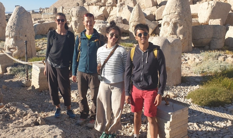Yerli turistler Arslantepe Höyüğünü’ne, yabancı turistler ise Nemrut Dağı’na...
