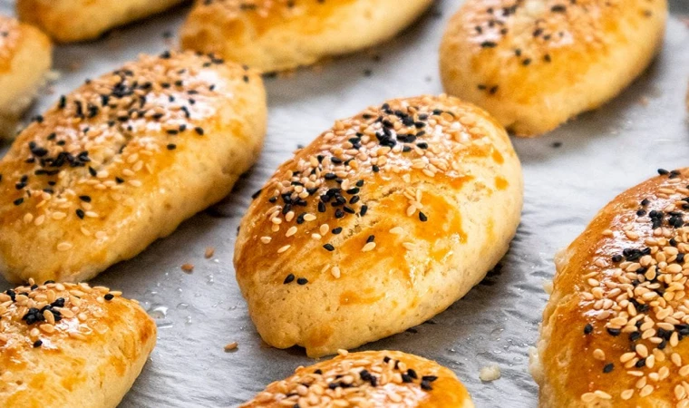 Ağızda dağılan poğaça tarifi! İşin püf noktası hamurunda...