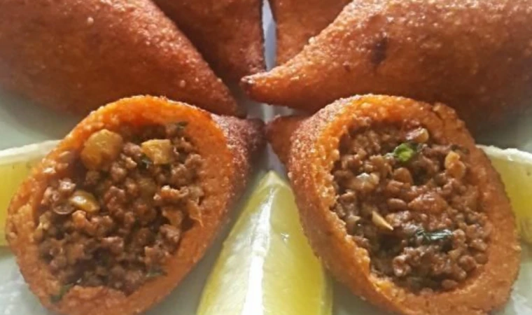 İÇLİ KÖFTE NASIL YAPILIR? Benim diyen ustası bile bu sırrı bilmiyor. Pratik, dağılmayan içli köfte tarifi…