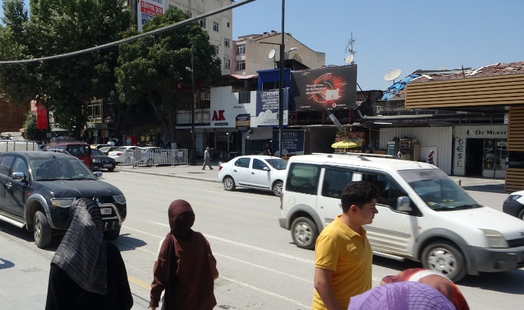 Malatya yanıyor! Hissedilen sıcaklık 42 derecenin üzerinde