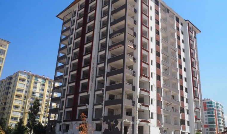 Malatya'da yıkım ihalesini kazanan firmadan şok! Para eden ne varsa satmışlar
