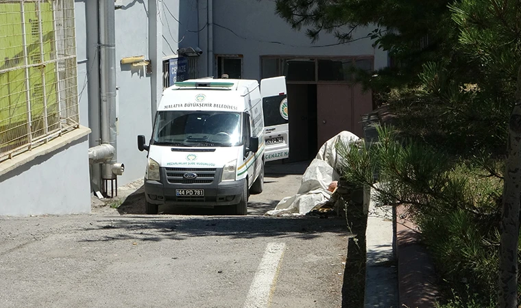 Göğsünden silahla vurulmuş halde bulundu!..