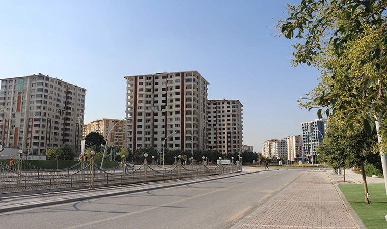 Yeşilyurt'taki yıkımı, gözyaşlarıyla izlediler!..