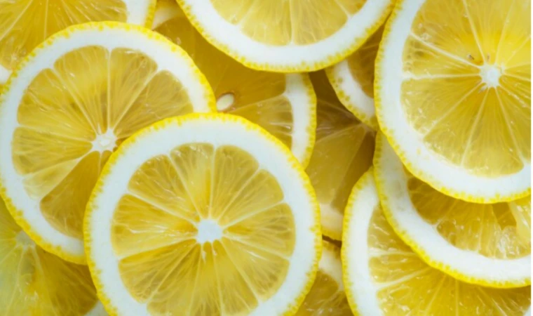 Limonun sulu olduğunu anlamanın yolu çok basitmiş! Seçerken dikkat edilmesi gereken detay