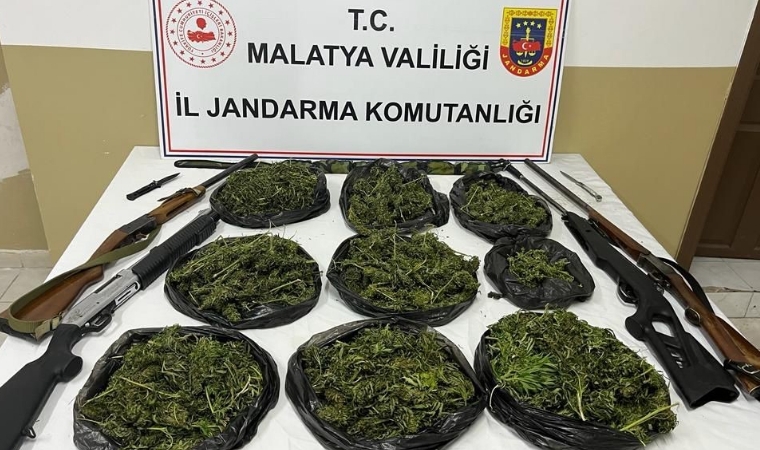 Malatya'da zehir tacirlerine geçit yok: 5 kilo 600 gram kubar esrar ele geçirildi