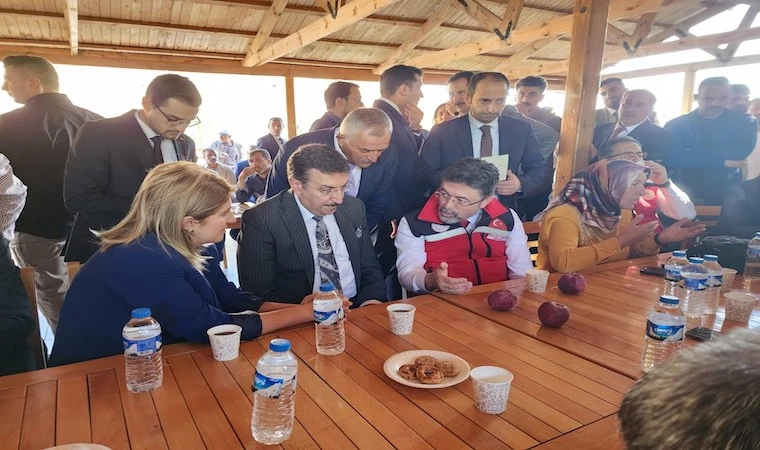 Ölmeztoprak, vatandaşın taleplerini Bakan Yumaklı'ya iletti!..