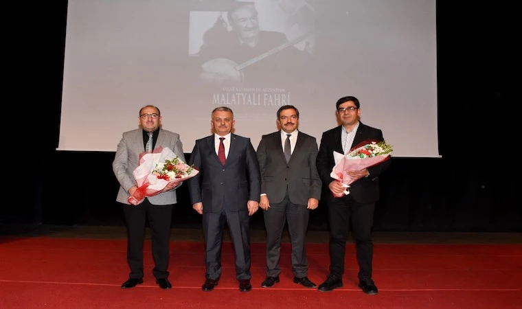 "Yaşar Kayahan'ın ağzından Malatyalı Fahri" belgeselinin ilk gösterimi yapıldı