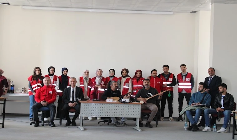 Kızılay, öğretmenler gününü unutmadı !..