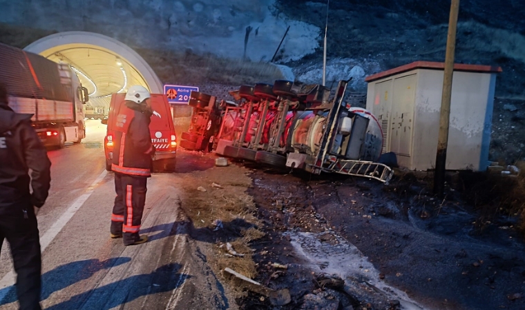 Malatya'da iki ayrı trafik kazasında 3 kişi yaralandı