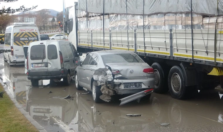 Malatya'da faciadan dönülen kazada 1 kişi yaralandı!..