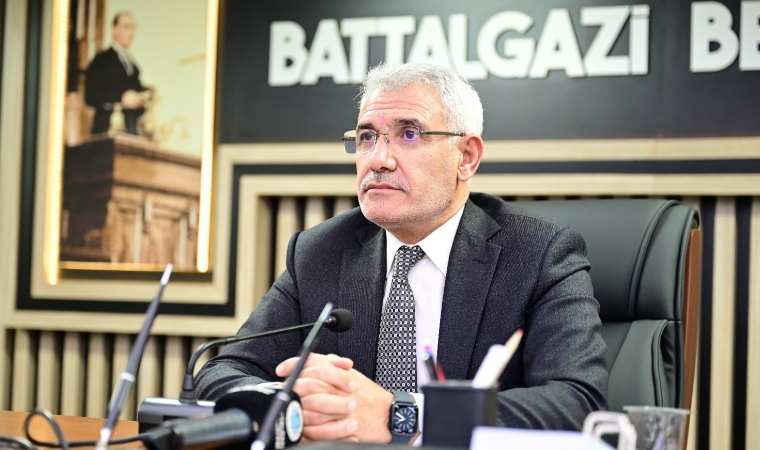 Kredi işlemleri için Battalgazi Belediye Başkanı Osman Güder’e yetki verilmesi kararlaştırıldı
