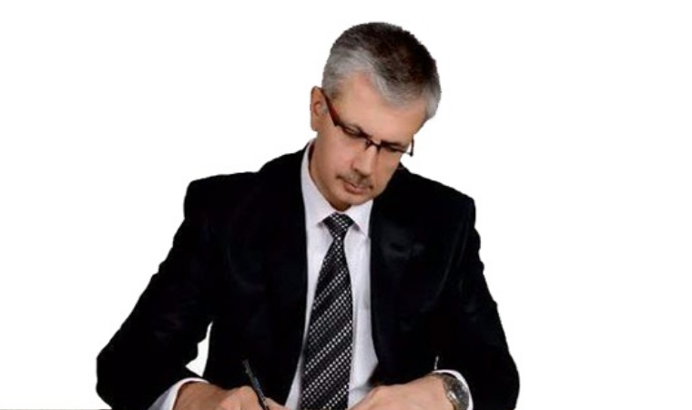 Prof. Dr. İbrahim Gezer Büyükşehir'e Talip!