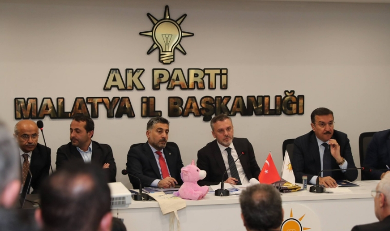 AK Parti Genel Başkan Yardımcısı Malatya'da Büyük Bombayı Patlattı: Seçim Stratejilerini Açıkladı!