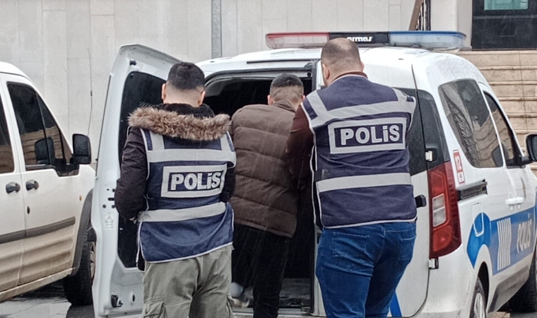 Malatya'da, 9 ayrı konteynerde klima çalan zanlı, polisten kaçamadı