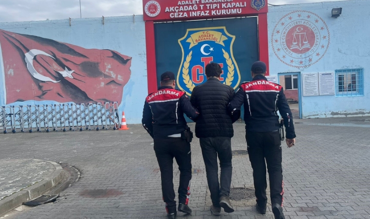 Malatya'da, yakalanan FETÖ firarisi tutuklandı