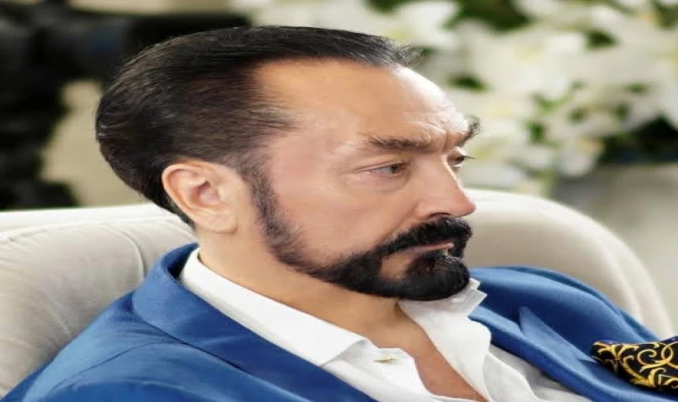 Adnan Oktar’ın Kedilerinden Şok İddia: Depremler, Liderlerinin Mahkumiyeti İle İlahi Bağlantı mı?