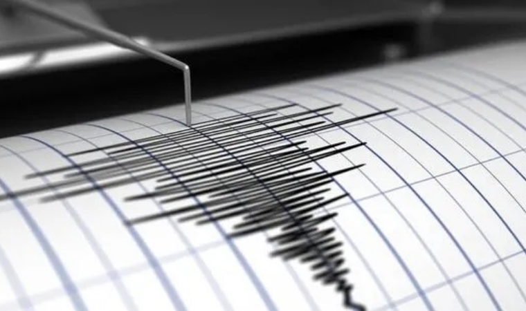 Malatya'dan Sonra O ilimiz de Sallanmaya Başladı: 5.6 Büyüklüğünde Deprem! Naci Görür Ne Dedi?
