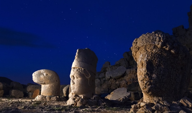 Nemrut Dağı’na Yolculuk: En Yakın Yoldan Nasıl Gidilir?