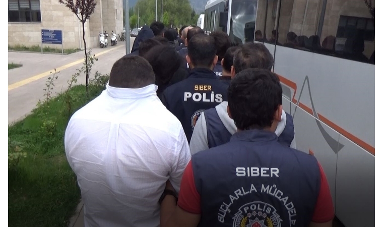 66 Kişinin Gözaltına Alındığı Operasyon Polis Kamerasına Yansıdı