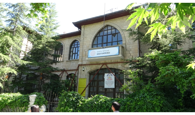 Depremin Vurduğu 87 yıllık Gazi İlkokulu Kütüphaneye Dönüştürülüyor!